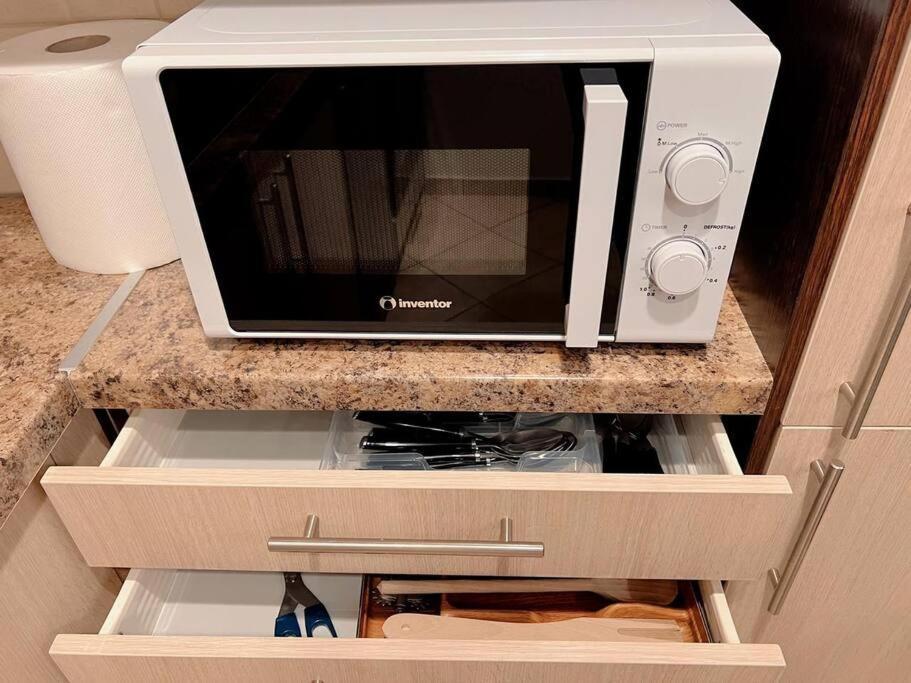 Charming 2Bedroom Apartment With Parking Афины Экстерьер фото